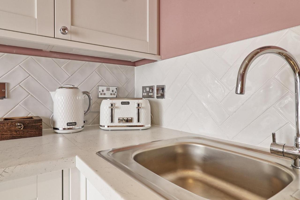 Urban Stylish Apartment - Southend Stays Southend-on-Sea Exterior foto